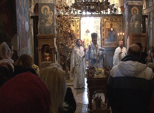 У миру да сачувамо домове и светиње: Срби на КиМ прославили Божић 